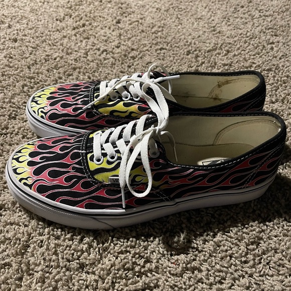 Shoes - Picture 5 of 5